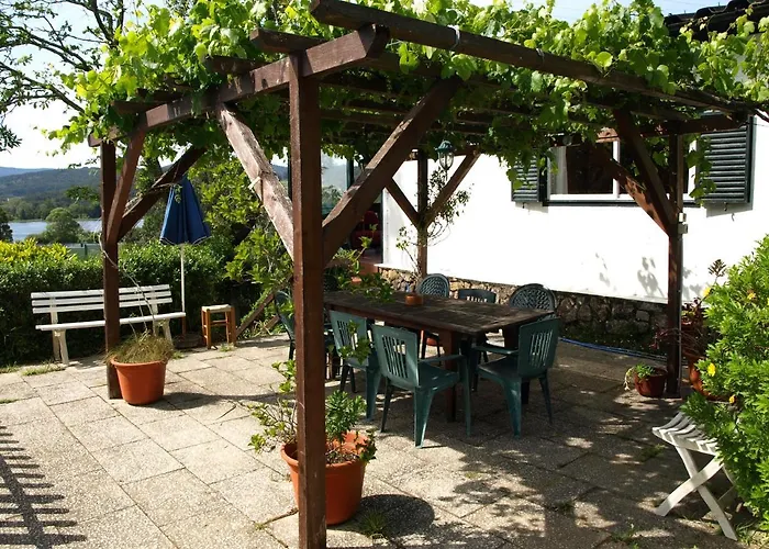 Vnc13v4, Encantadora Casa E Piscina, Vista Rio Min Villa *